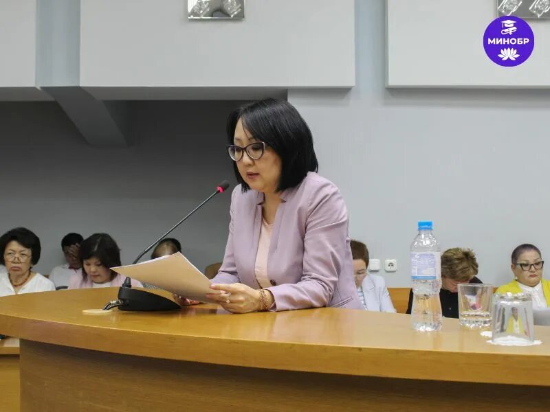 В калмыкии министерство образования и науки. Сайт министерства образования и науки республики калмыкия. Официальный сайт министерства образования республики калмыкия. Прием граждан министерства. Администрация главы лнр бас ольга евгеньевна.