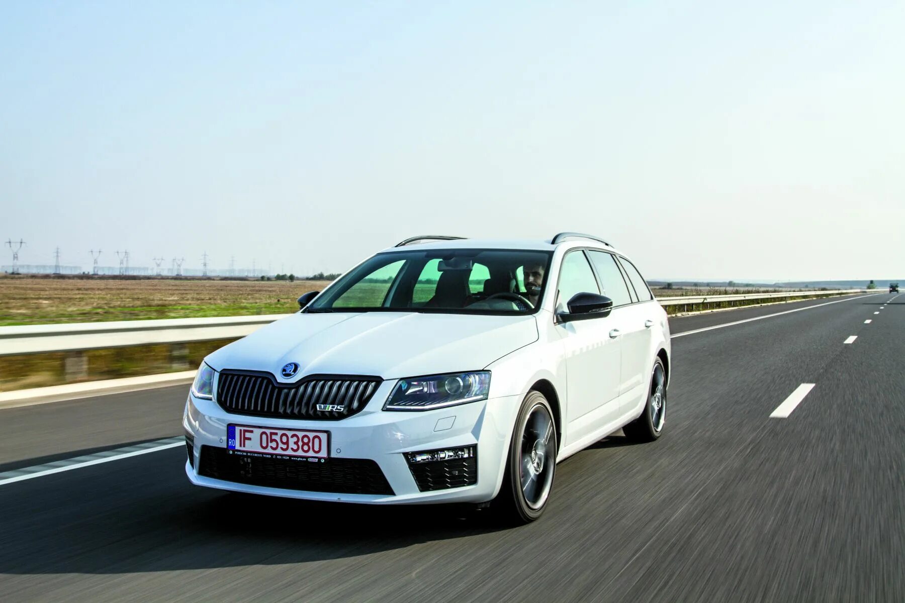 Тест драйв шкоды октавии. Skoda Octavia a8 RS Combi. Shkoda Octavia RS. Škoda Octavia 2022 универсал. Skoda Octavia a7 2013.