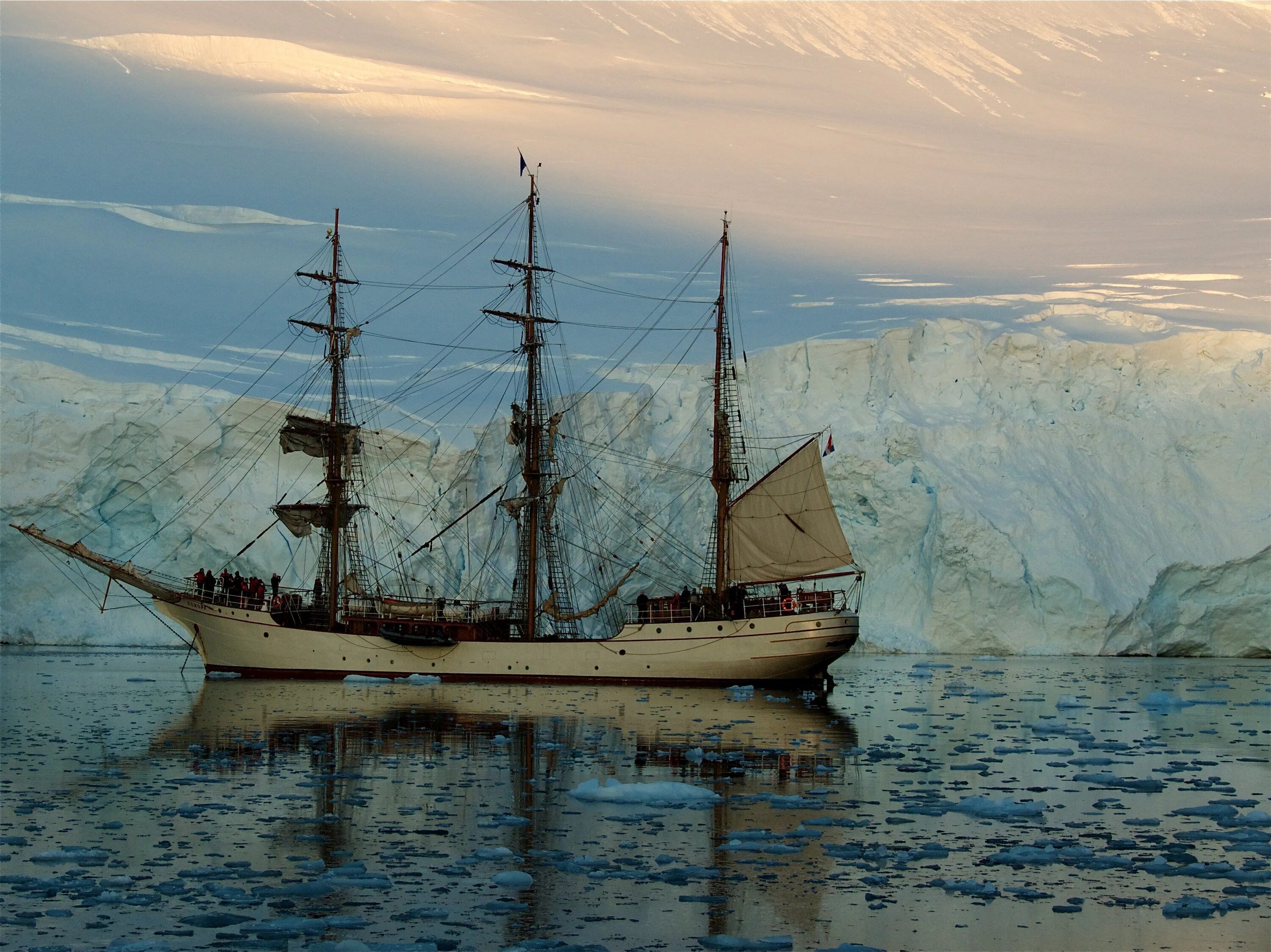 Огненная земля вид на антарктиду. Магеллан антарктида. Магелланов пролив. Магеллан антарктида. Antarctica 21 magellan explorer.