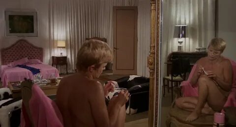 Laura Gemser, Isabelle Marchall, Karin Schubert - Black Emanuelle - 1080p.