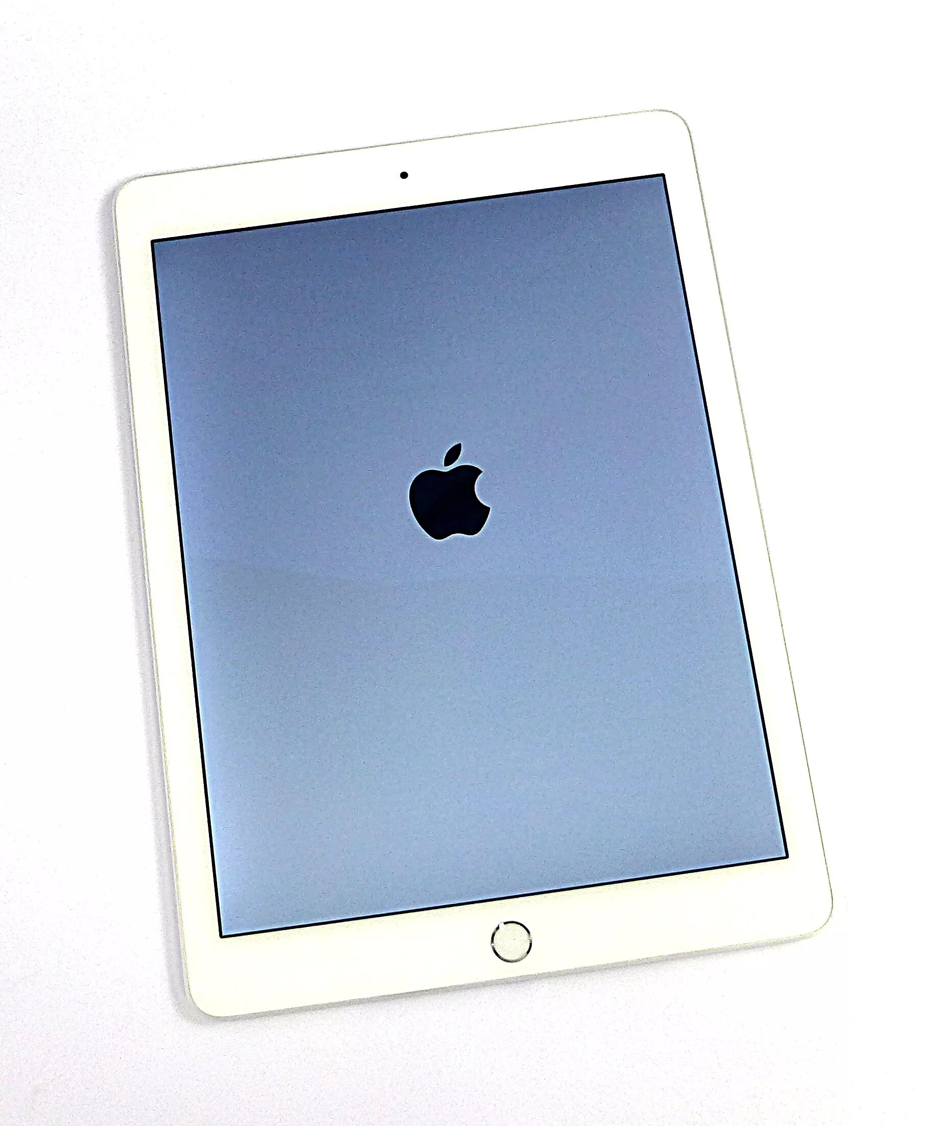 Айпад me. Apple IPAD Air 2. IPAD Air 2 (32 ГБ). Apple IPAD Air 32gb Wi-Fi. Планшет Apple IPAD Air (2022).