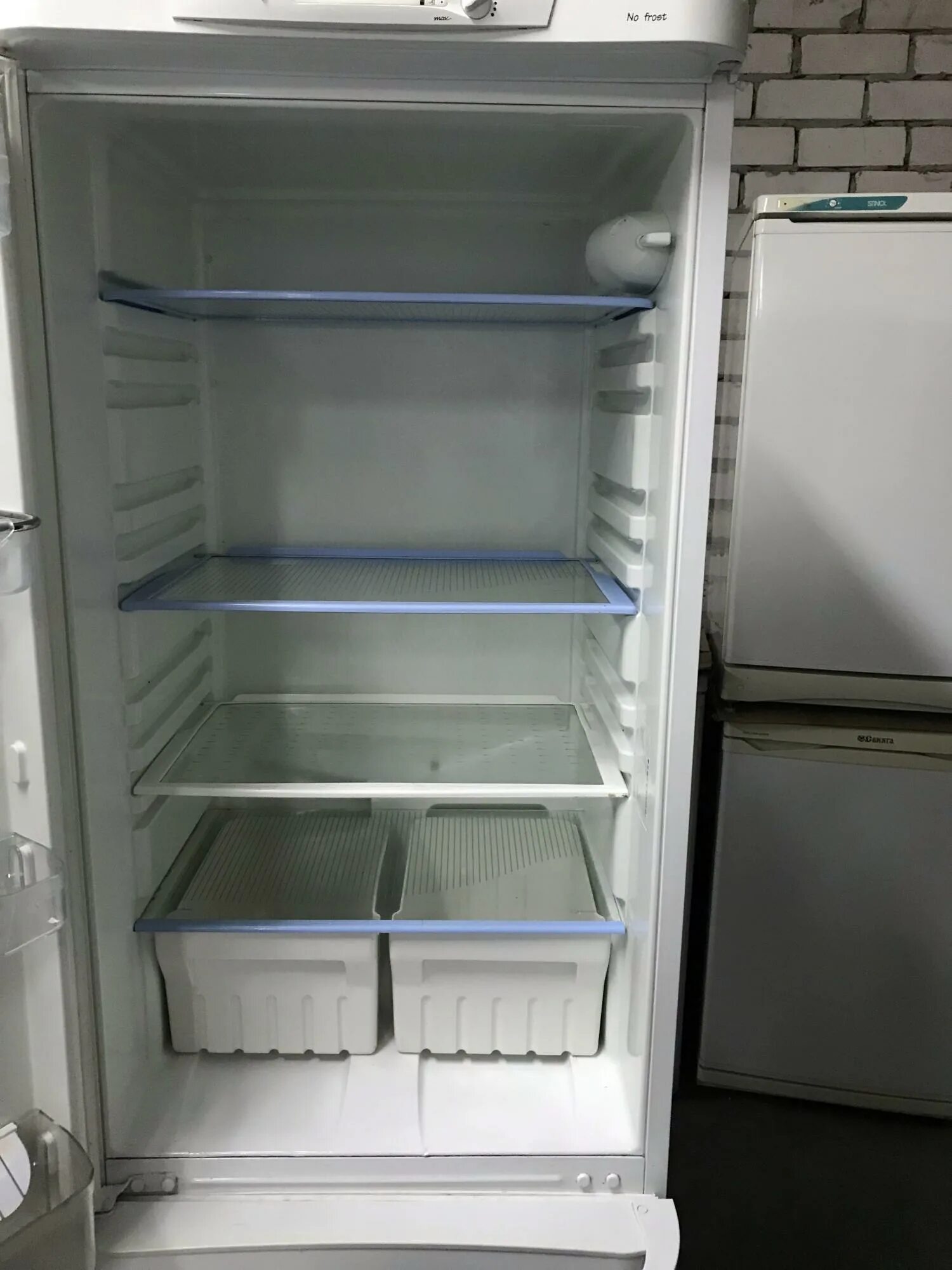 Холодильник Индезит двухкамерный ноу Фрост 185 см. Холодильник Индезит no Frost двухкамерный. Холодильник индезит двухкамерный модели