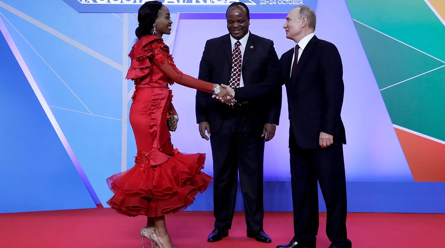 Бизнесмен в африке. Africa 2019. Africa 2019. Сочи саммит 2019. Бизнесмены 2019.