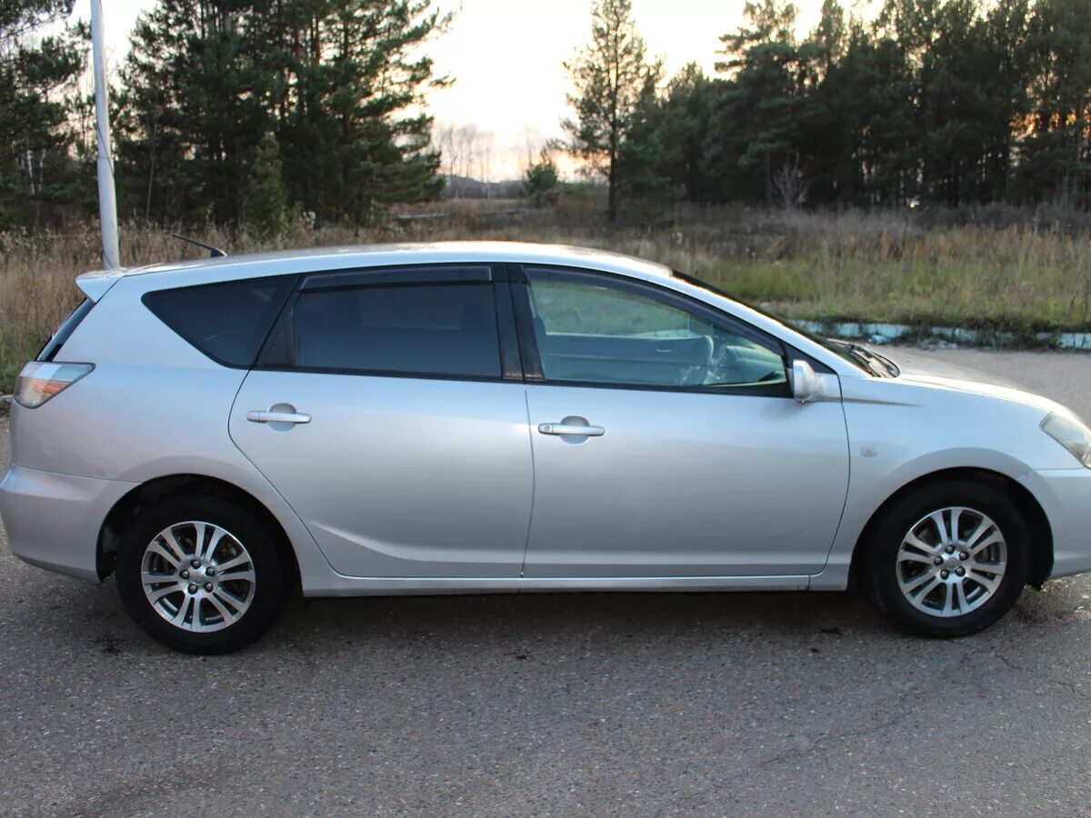 тойота калдина 2005 год