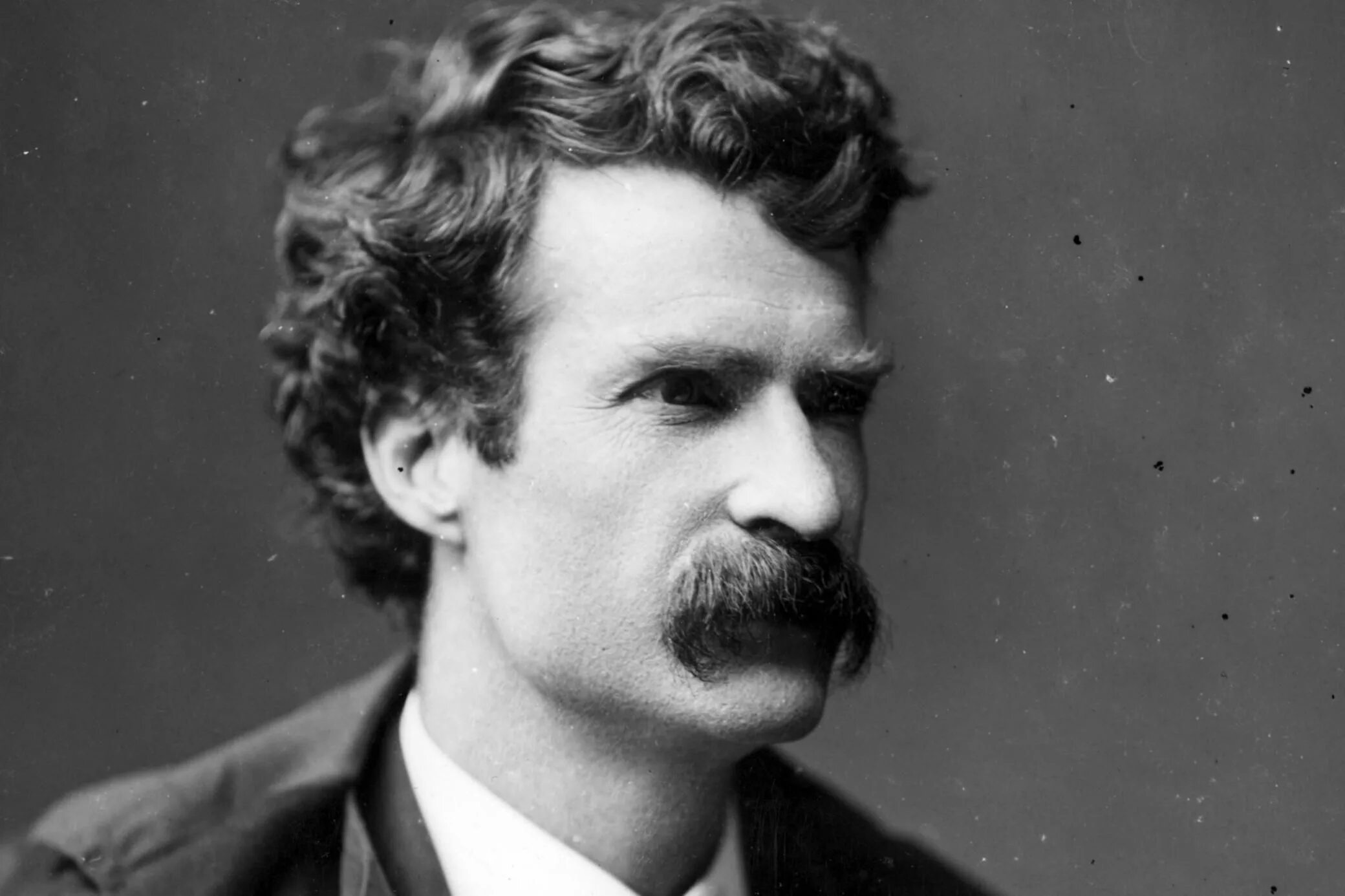 Американский писатель том. Mark Twain портрет.