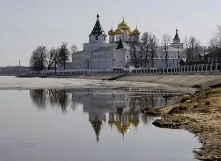 Почему дома обязательно строили у реки недалеко