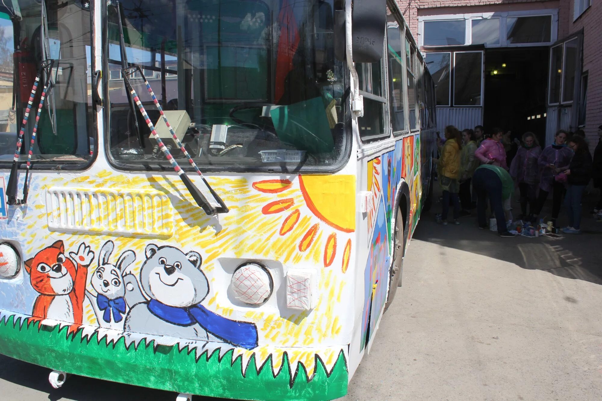 троллейбус для детей. троллейбус для дошкольников. зиу-7201. мтб-82 троллейбус. троллейбус детский рисунок.