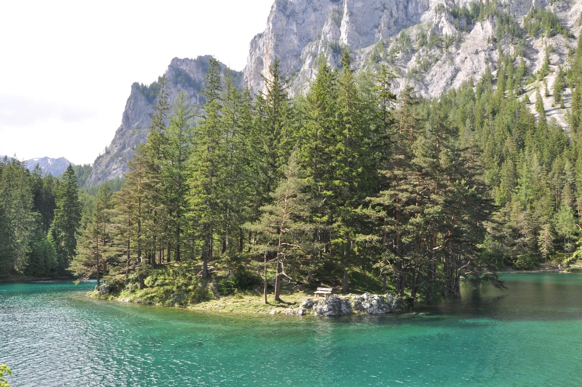 Большое зеленое озеро. Озеро Топлиц Австрия. Грюнер Зее Австрия озеро. Вайсензее озеро в Австрии. Озера Австрии Маккензи.
