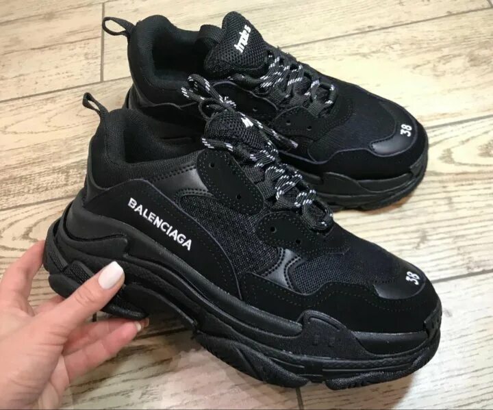 Кроссовки баленсиага черные. Баленсиага кроссовки черные. Кроссовки Balenciaga Triple s. Баленсиага трипл с черные. Баленсиага кроссовки черный Black.