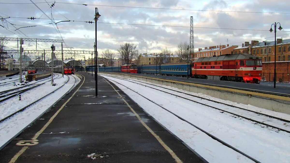 Жд спб. Витебский ЖД вокзал в Санкт-Петербурге. Станция Санкт-Петербург Витебский пассажирский. Железнодорожная станция Санкт-Петербург -товарный-Витебский. Железная дорога СПБ Витебский Белградская.