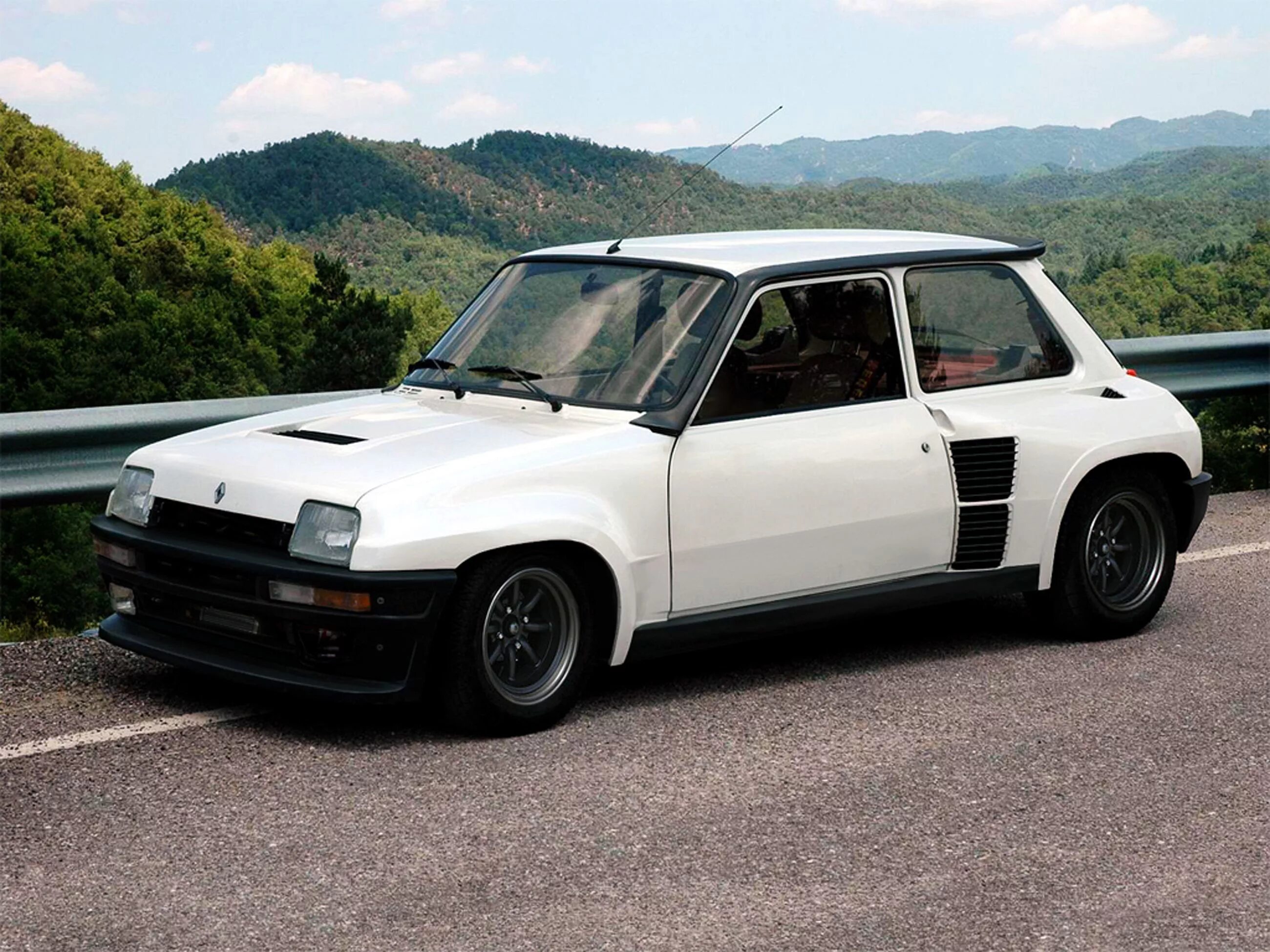 Renault 5 двигатель