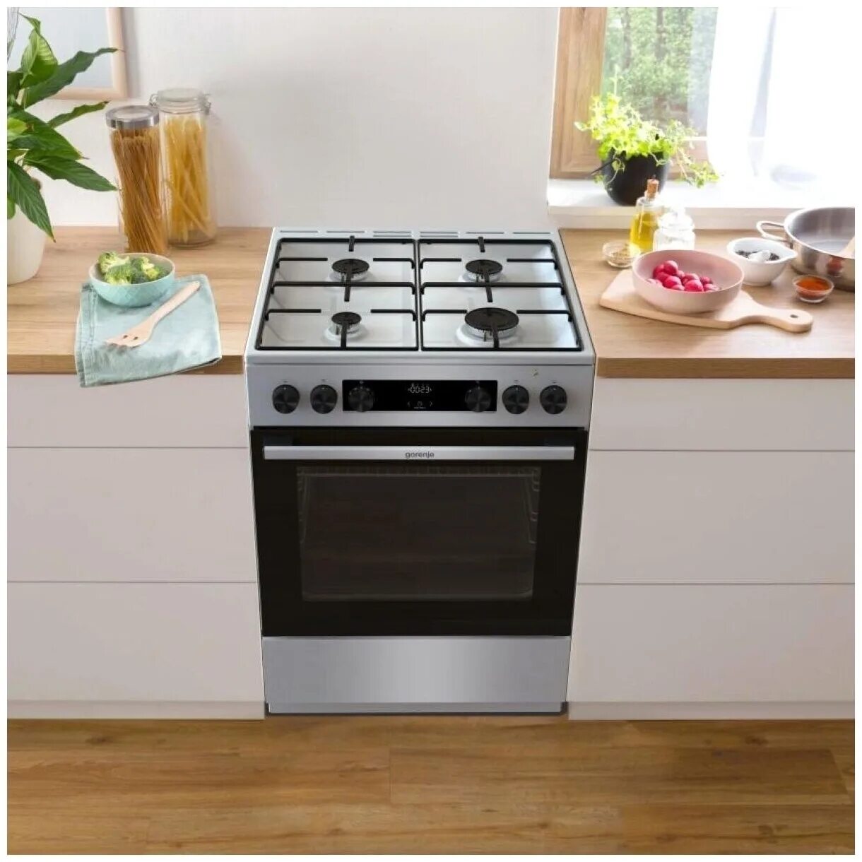 Gorenje k634wf. Газовая плита gorenje gg5a12wf-b. Gorenje gg5a11bef. Газовая плита gorenje gg6a10wj. Gorenje gg6a10wh как установить ножки.