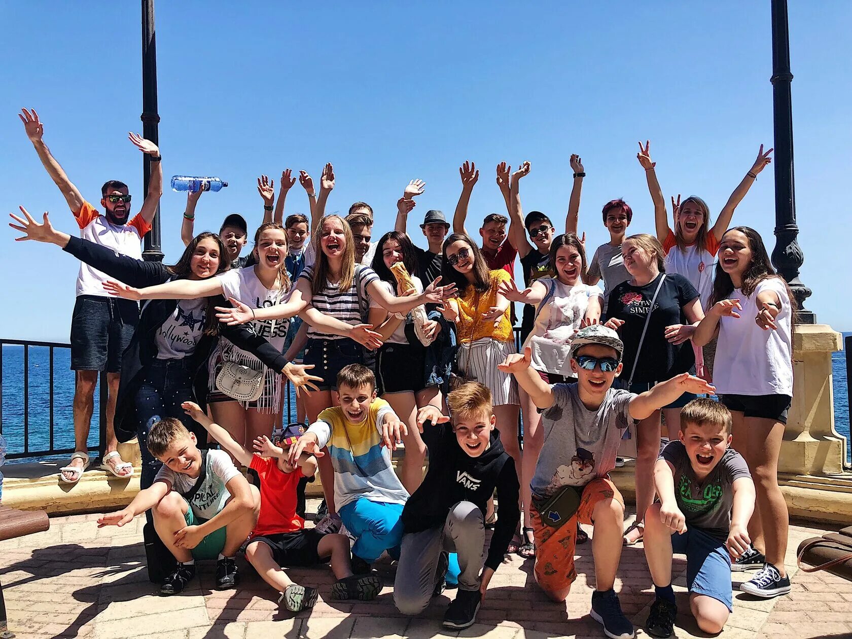 Лагерь в турции. Junior camp лагерь сочи. джуниор кэмп лагерь подмосковье. english кемп лингвистический лагерь анапа. турция лагерь 2025.
