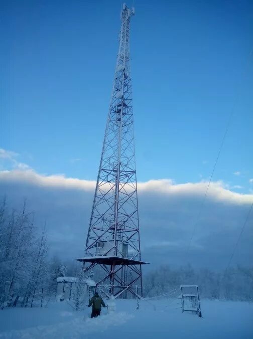 Вышка передвижная. Башня сотовой связи. Камеры на вышках сотовой связи. Башня сотовой связи. Село сычево вышка сотовой связи.