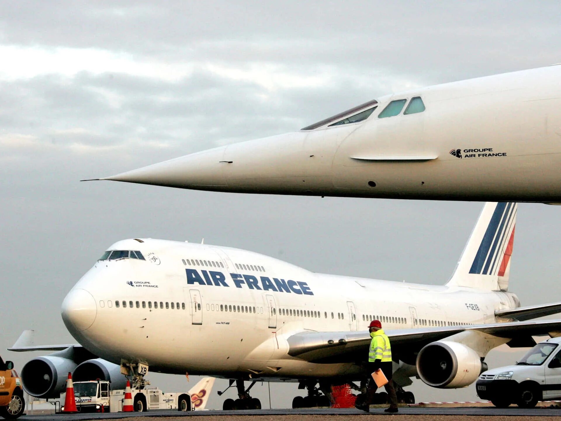 Jumbo jet. Boeing 747 Jumbo Jet. B747 Air France. Конкорд и Боинг 747. Air France 747.