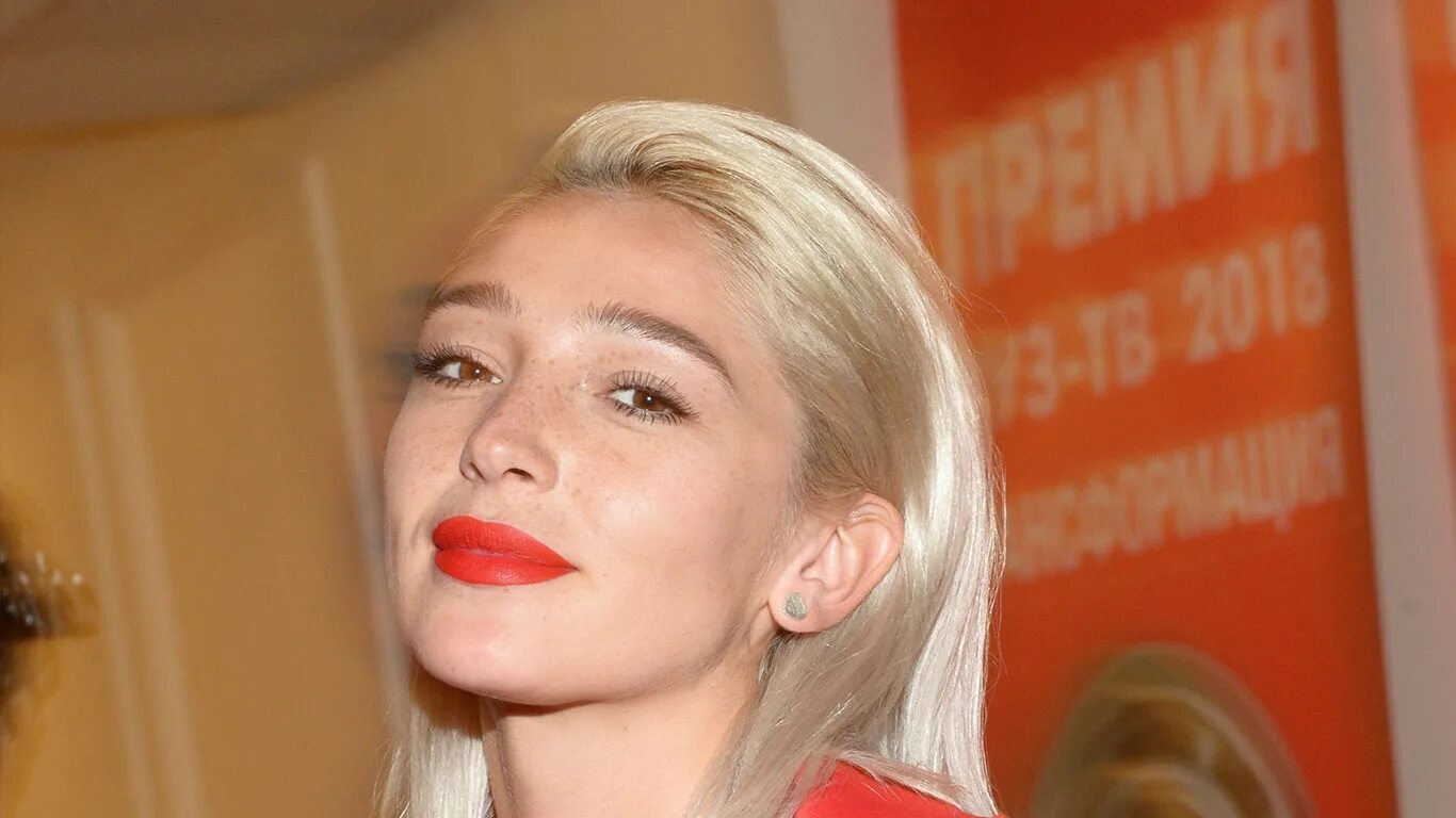 Настя ивлеева на интервью у дудя. Ивлеева. Анастасия ивлеева у дудя. Анастаси́я вячесла́вовна ивле́ева. Ивлеева 2022.