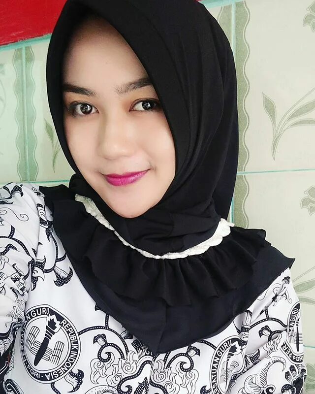 Ngentot guru. Guru cantik montok. bu guru cantik. bokep ibuk guru cantik. gemwholesale guru.