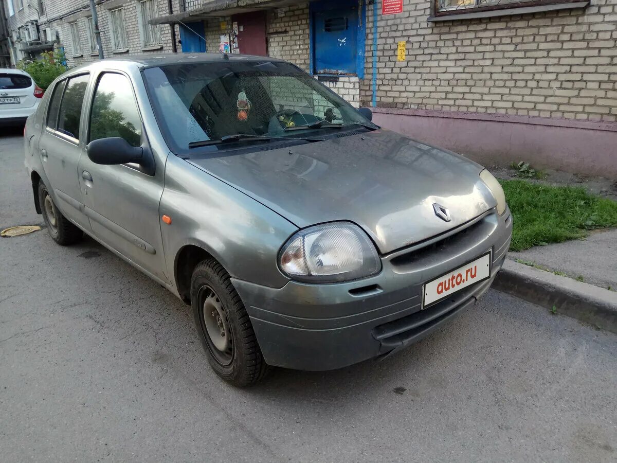 Рено клио 2001 года. Renault clio ii 2001. Клио 2001. Renault clio 2001 седан. Рено клио 2 2001 года.