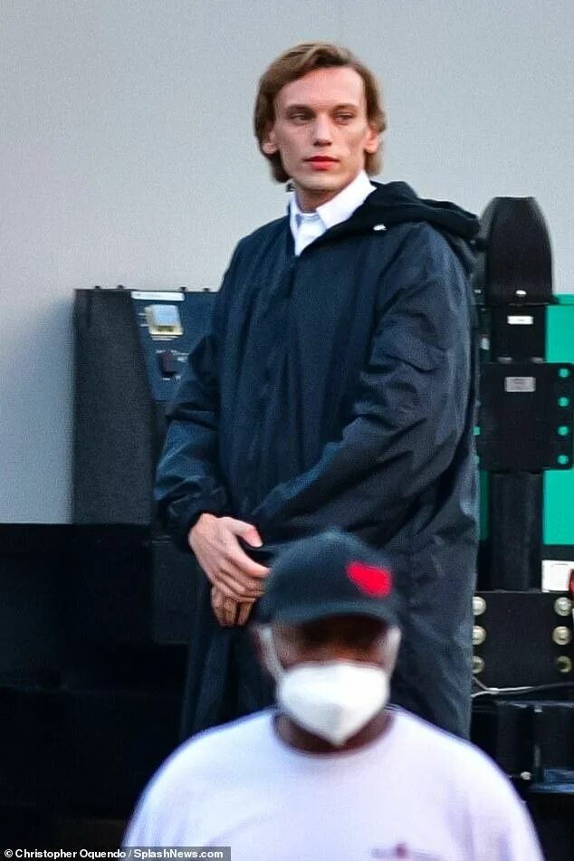 Джейми кэмпбелл осд. Джейми кэмпбелл бауэр векна. Джейми кэмпбелл бауэр очень странные дела. Джеми кэмпбелл бауэр очень странные дела. Джейми кэмпбелл бауэр гриндевальд.