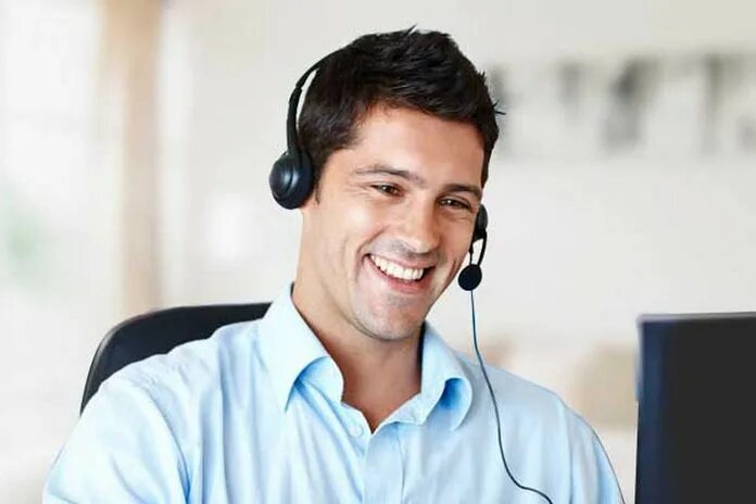 Разговор по видио связи. Call my video. Видеозвонок горизонтальный. Call my video. Девушка рассказывает.