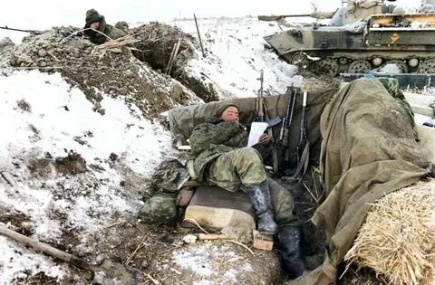 Русский в окопе