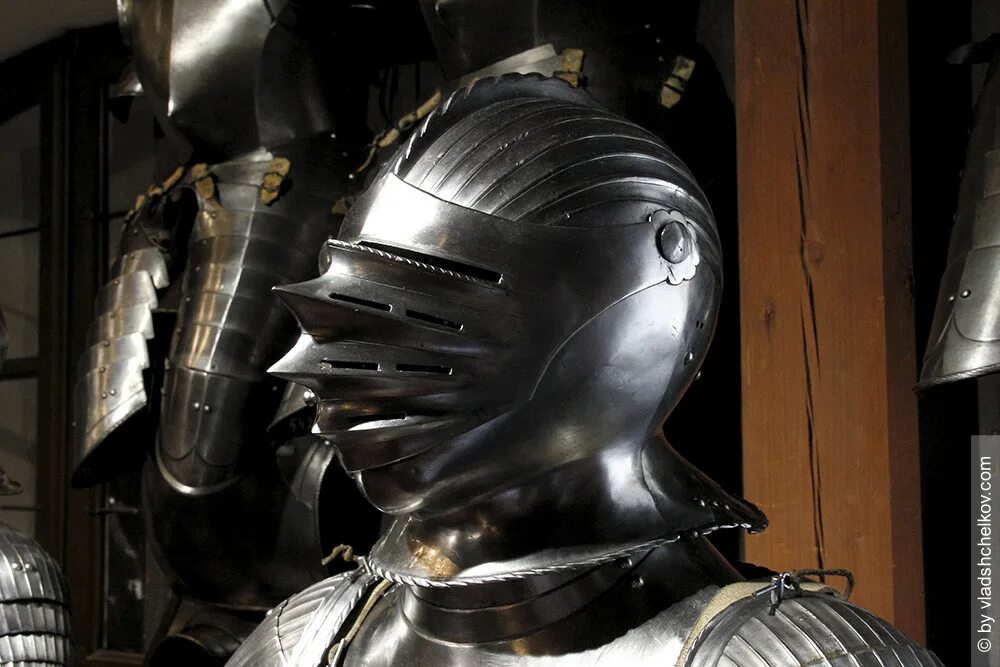 бригантина исб. миланский доспех 1450 -1460г. царские доспехи. стальной рыцарь. железные доспехи.