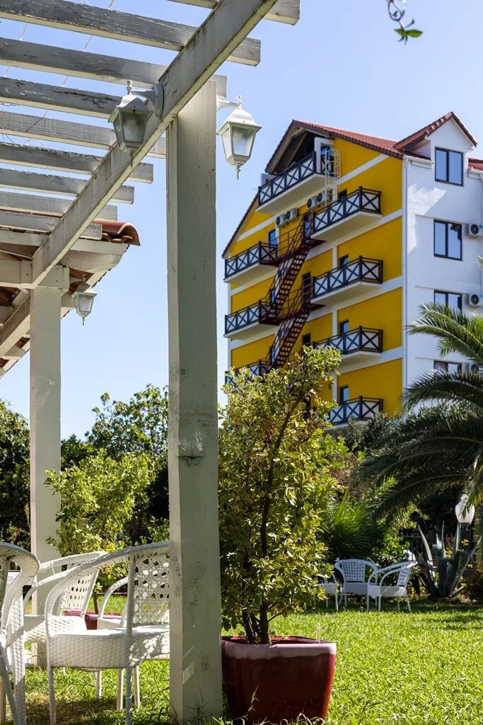 Отель апсара в пицунде. Апсара отель абхазия. апсара лдзаа. отель апсара в пицунде абхазия. апсара 3 абхазия пицунда.