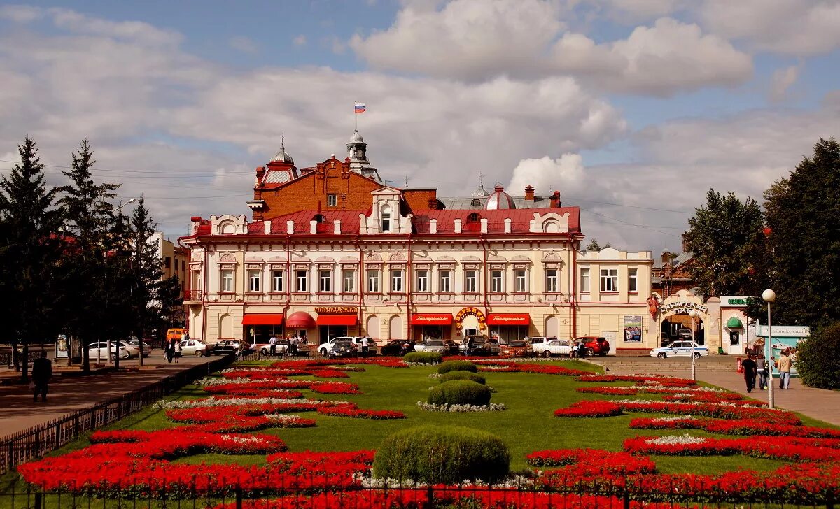 Город томск страна. Томск лето Новособорная. Достопримечательности г.Томск. Новособорная площадь Томск лето. Путеводитель города Томска.