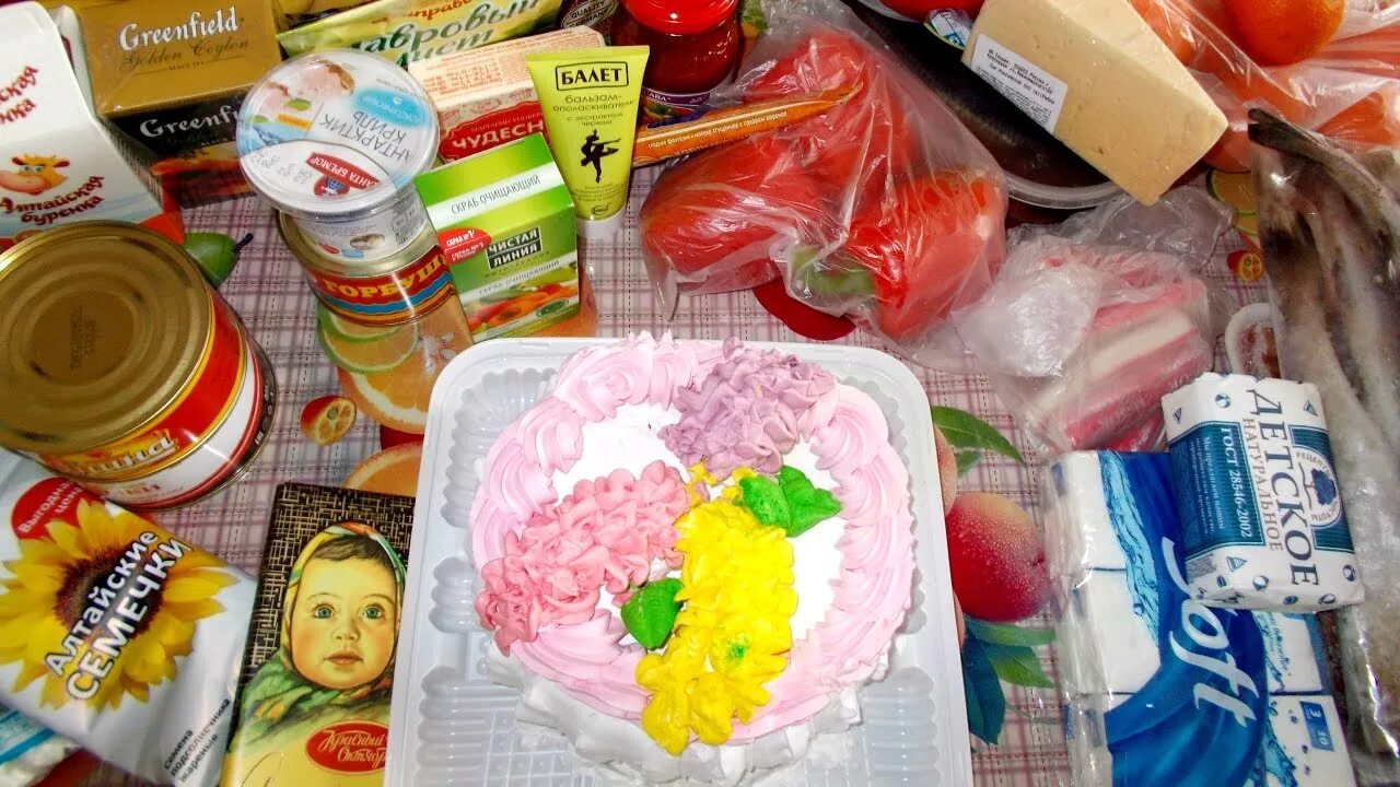 Что вкусного купить в магните. Сладости в магните. Сладости в магазине магнит. Вкусные продукты в магните. Еда в магните.