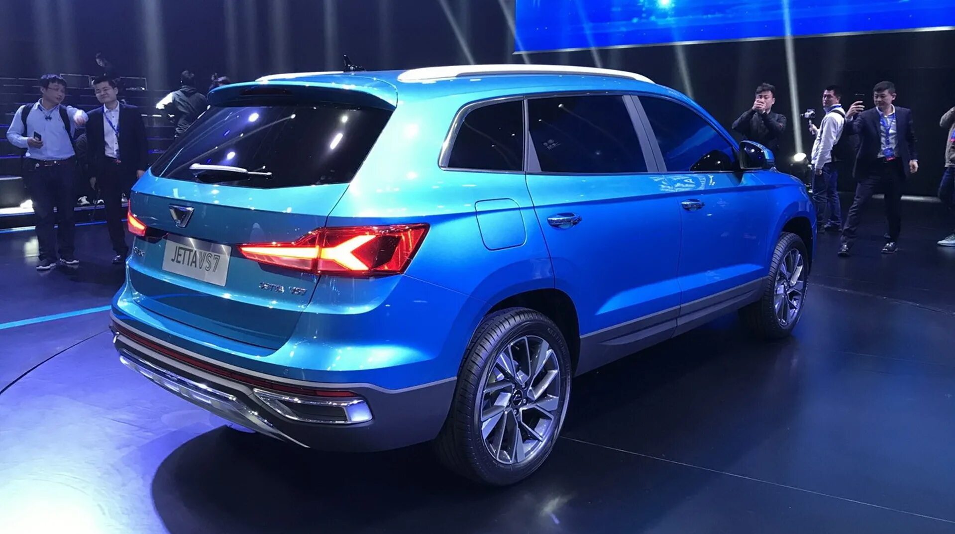Jetta vs 7. Faw jetta vs7. фольксваген джетта кроссовер. volkswagen джетта кроссовер.