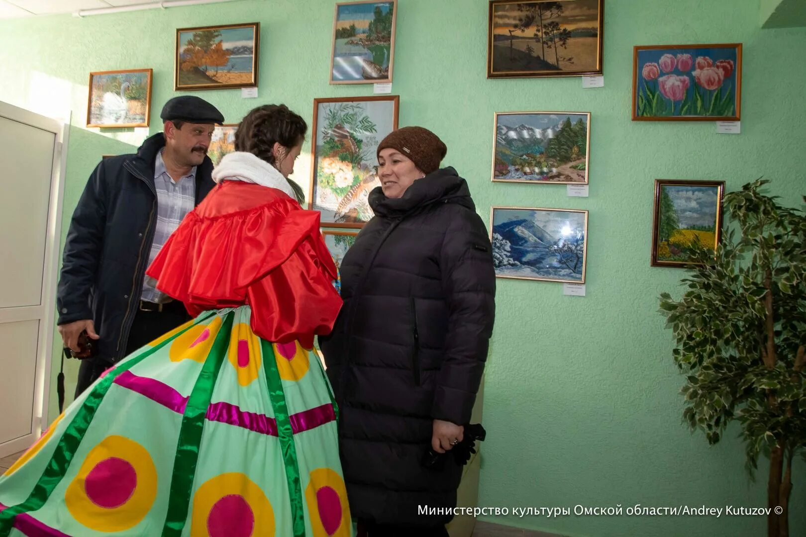 Погода в буняковке одесского района. Одесский район село Белосток. Омская область Одесский район село Белосток. Глава Белостокского сельского поселения Одесского района. Белостокская библиотека Одесский район.