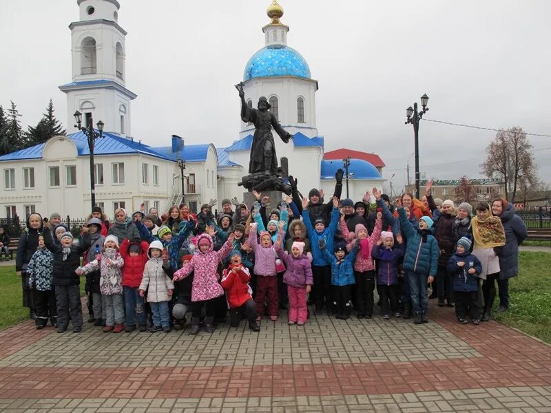 Завтра малоярославец. Малоярославец жители. Население города Малоярославец. Администрация люди Малоярославца. Малоярославец население численность.