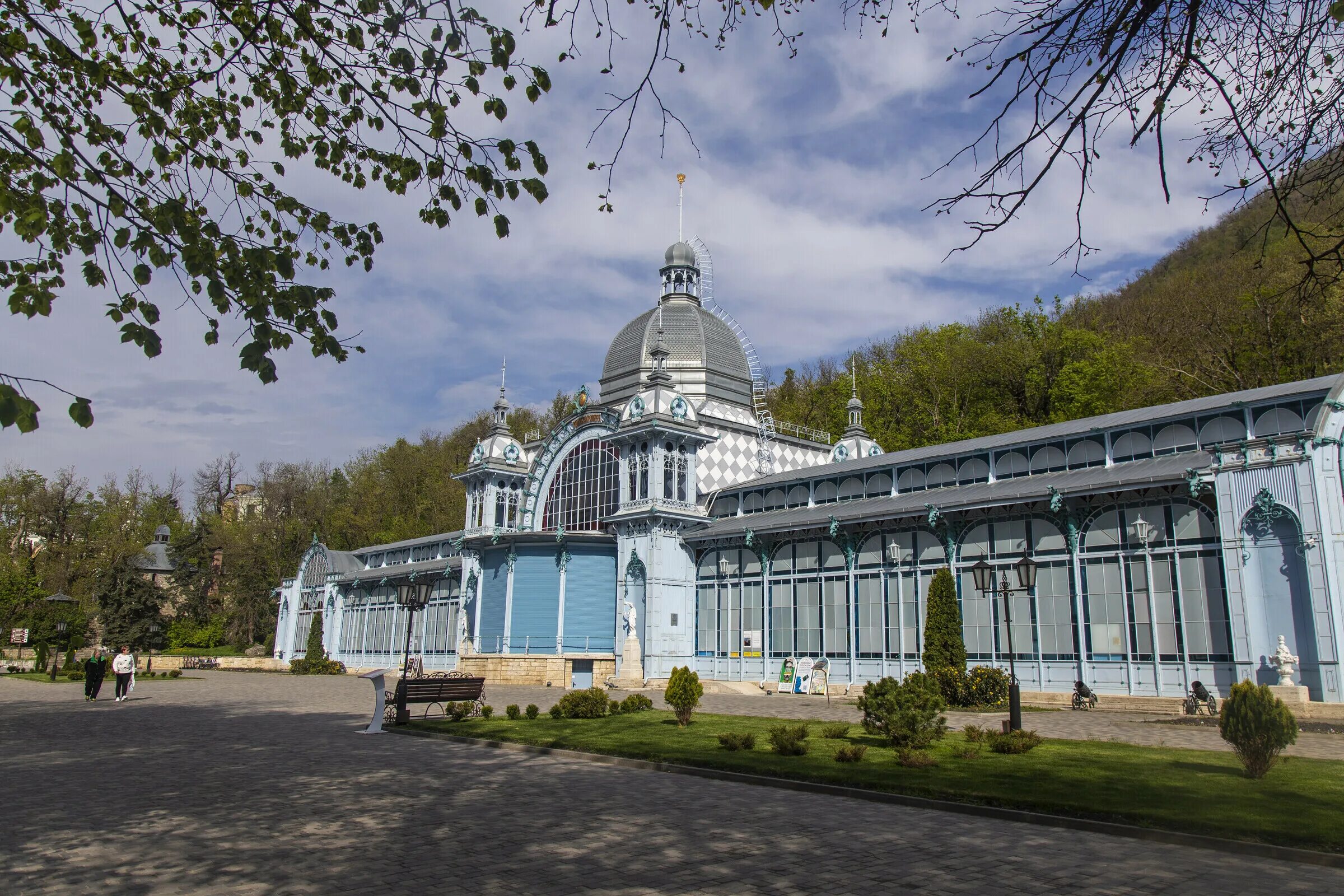 Пушкинская галерея Железноводск. Бювет Кисловодск. Курортный парк Железноводск. Санаторий Бухарского Железноводск. Места железноводска