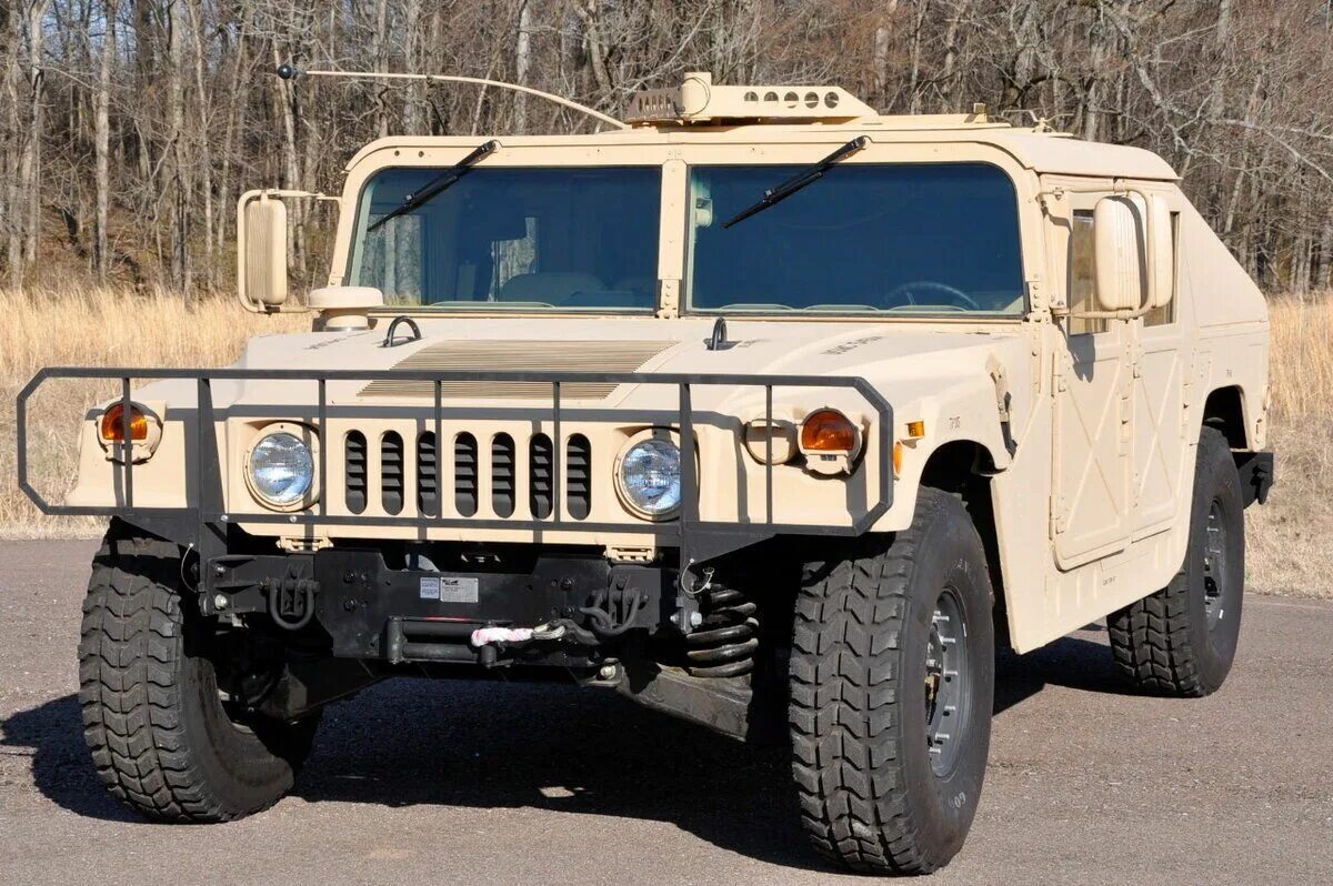 Hummer h1 Humvee. Хаммер h1 военный. Джип Хаммер h1. Hammer военный HMMWV. Армейские н