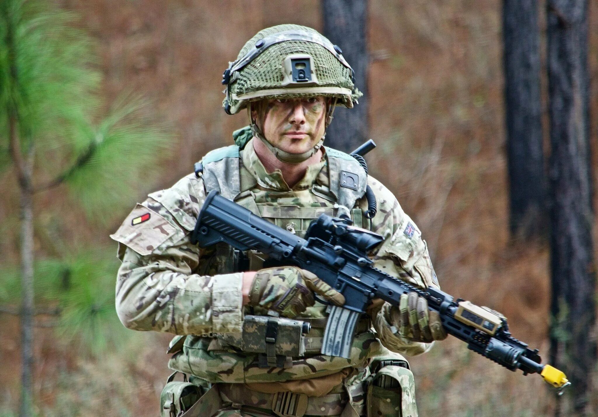 Рисунок про войну. Мир солдату. Рисунок александра прохоренко. А123ат. Служивые девушки.