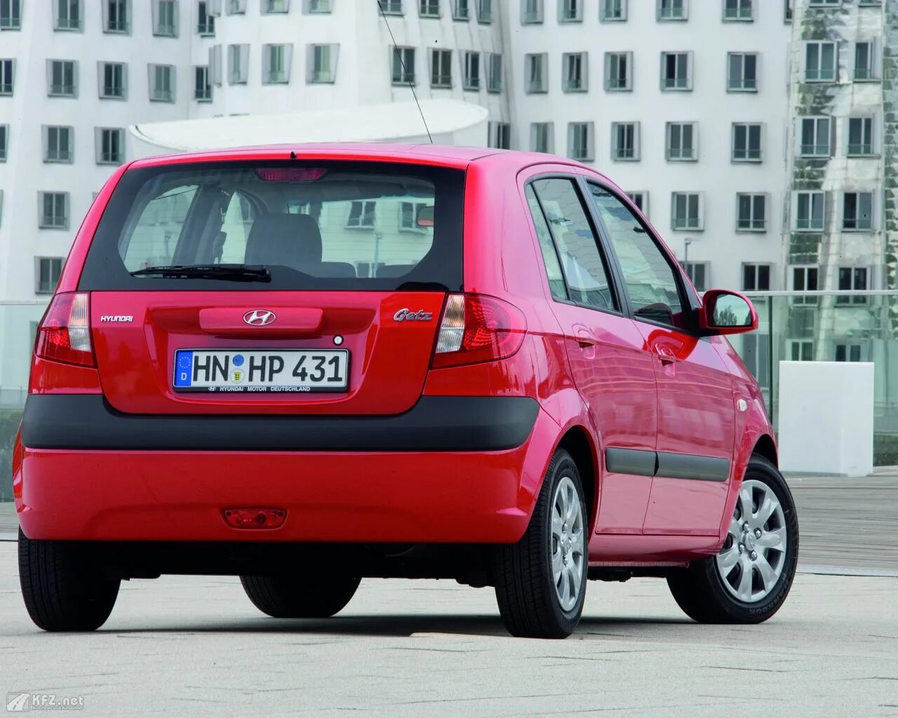Hyundai getz бензин. Гетц 1.4. hyundai getz kia picanto. hyundai getz 2005 экстерьер. hyundai хэтчбек 2005.