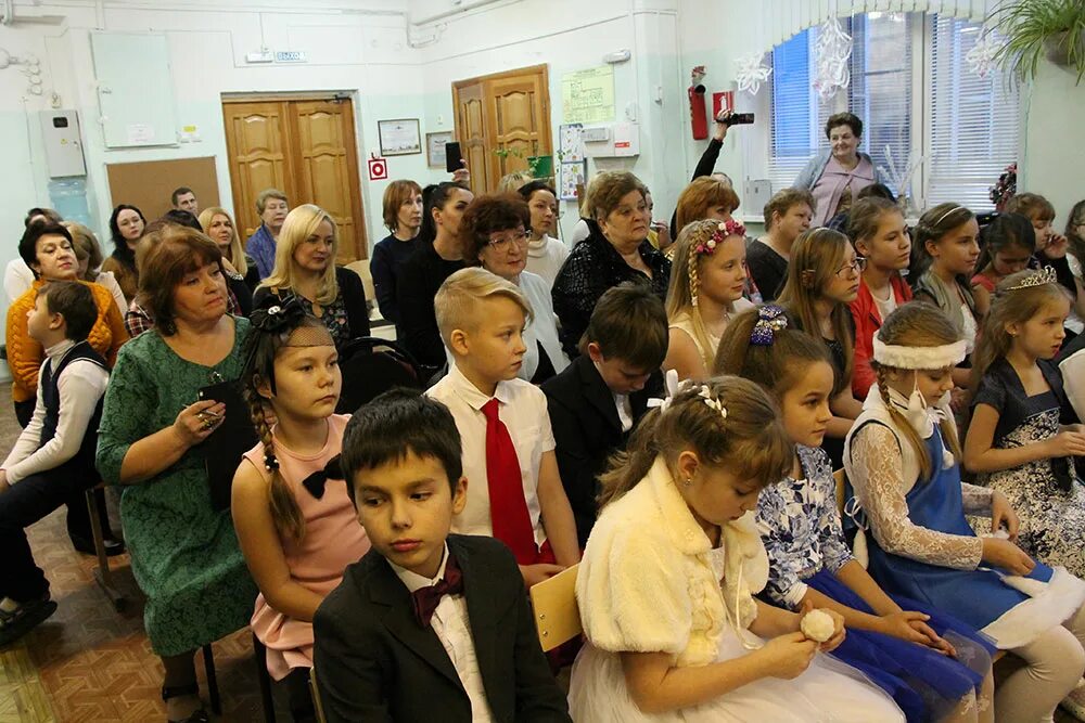 Школа 10 дзержинск нижегородская область. Английские школы дзержинск. Новая школа в дзержинске. Английские школы дзержинск. Школа город наук дзержинск.