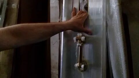 Течет кран в душевой кабине