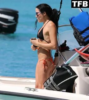 Andrea Corr Bikini (85 Photos) .