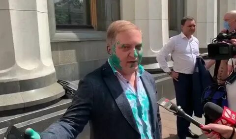 Вылила зеленку в бюллетени