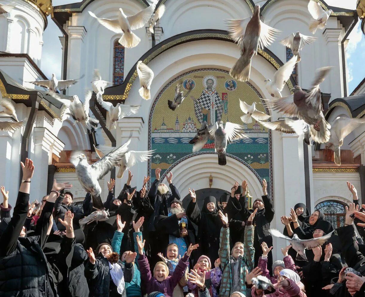 Сайт благовест православные знакомства кофе. Деньпровославного Востока. День православного Востока. Благовест ВДНХ. Благовест Великий.