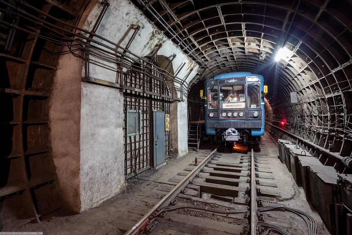 Метро 495. Московский метрополитен - оборотный тупик. метро битцевский парк оборотный тупик. тоннели метро 2. оборотный тупик станция нарвская метро спб.