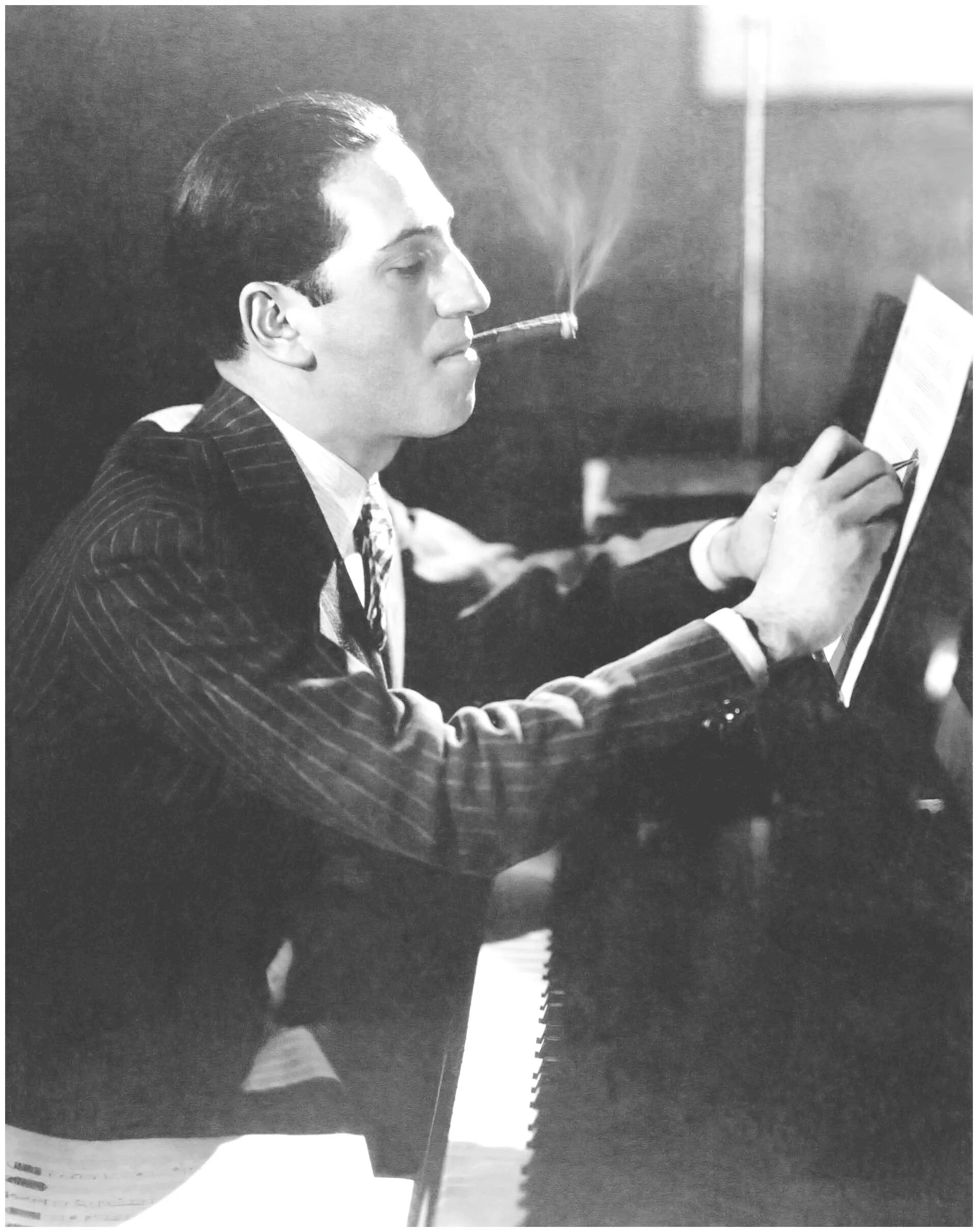 Джордж Гершвин (1898–1937). Гершвин портрет. Гершвин композитор. Джордж Гершвин портрет. Блюз гершвина слушать