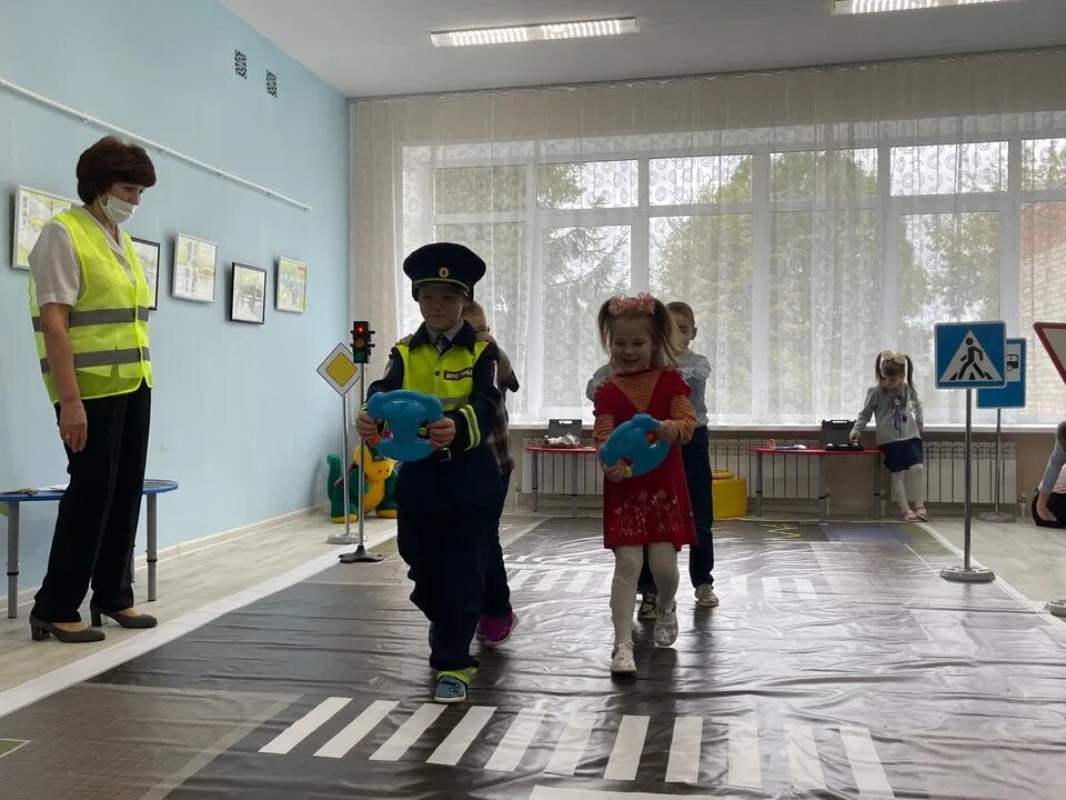 Создать детский дом. Дети из детдома. детдом в россии фото. детдом. дети из детдома фото.