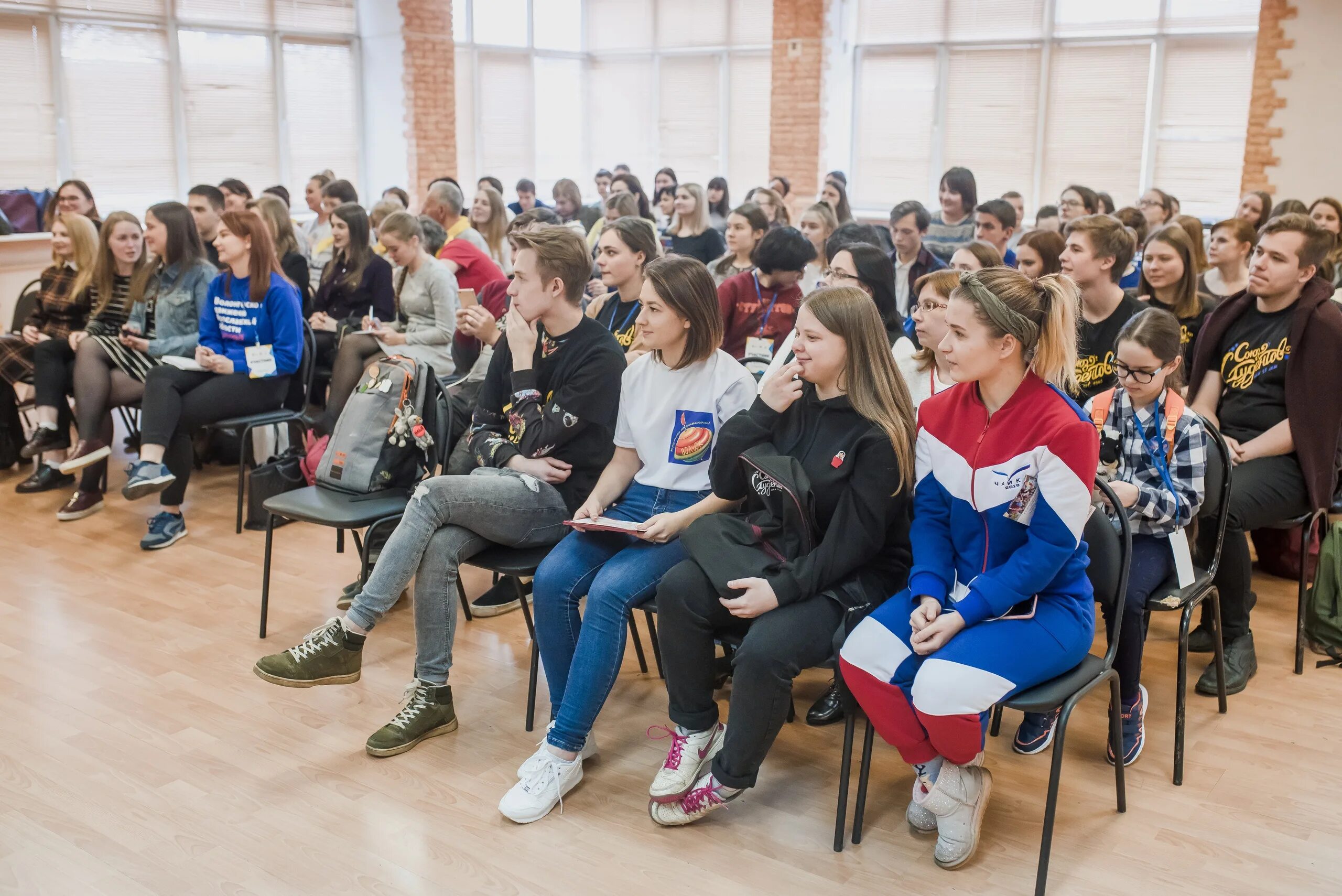 Студенты Ярославля. Развитие добровольческого движения. Волонтеры движения альтернатива. Фото участники семинаров Сочи.