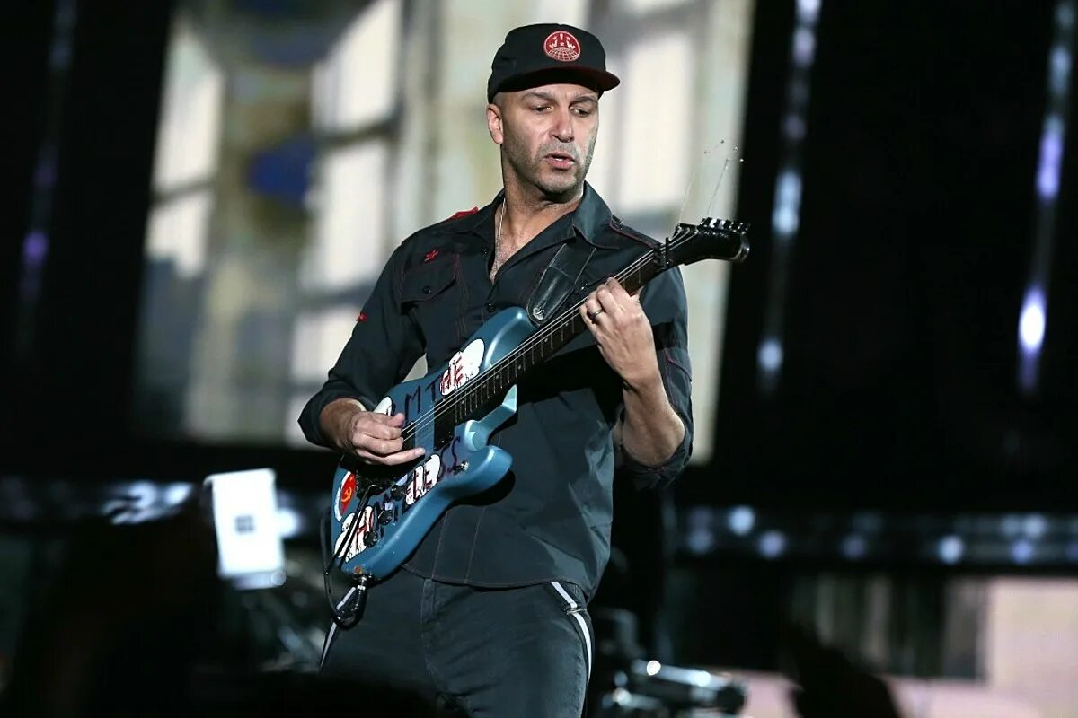 Tom morello песни. Rage against the machine том морелло. Том морелло американский музыкант. Tom morello telecaster. Гитара тома морелло.