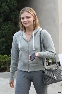 Chloe grace moretz braless