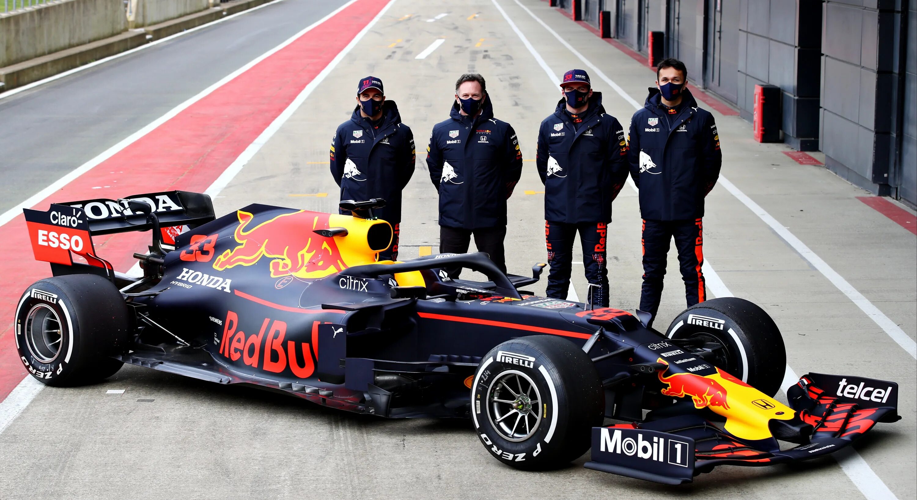 Макс Ферстаппен 2022 Болид. F1 Red bull rb16. Red bull f1 2021. Макс Ферстаппен ред Булл 2021.