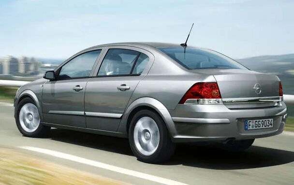 Opel astra h gtc 2005. 7 3. 6. Astra 1. 4 2006.