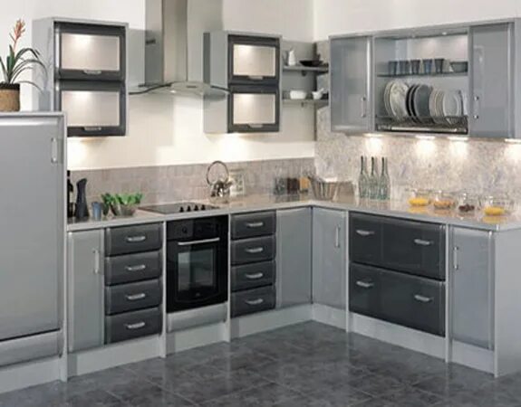 Сочетание цвета серый металлик Beautiful Contemporary kitchen design, Shaker style kitchen cabinets, Contempora